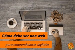 Hombre trabajando en ordenador